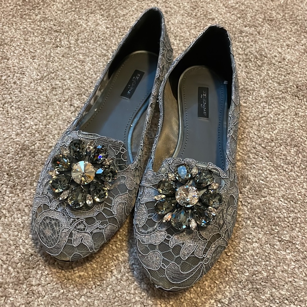 Dolce & Gabbana Vally lace crystals flats, grey, New with full packaging, 39